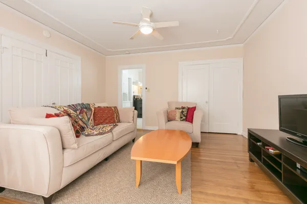 One bedroom one bath in Laurel Heights
