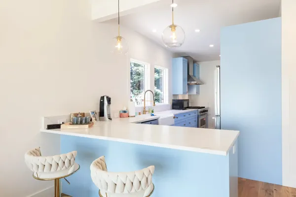 10-564-Chenery-San-Francisco-kitchen-web.webp
