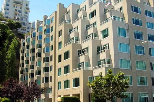 exterior1.jpg