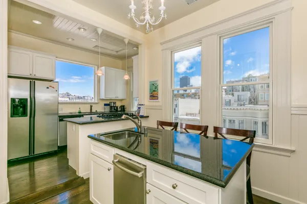 Elegantly Furnished Two Bedroom Rental in Russian Hill / North Beach