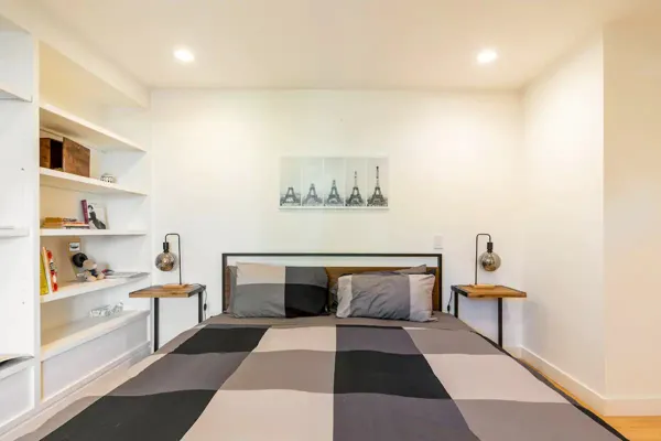 Downstairs bed 2.jpg