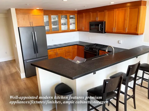 Kitchen.jpg (Copy)