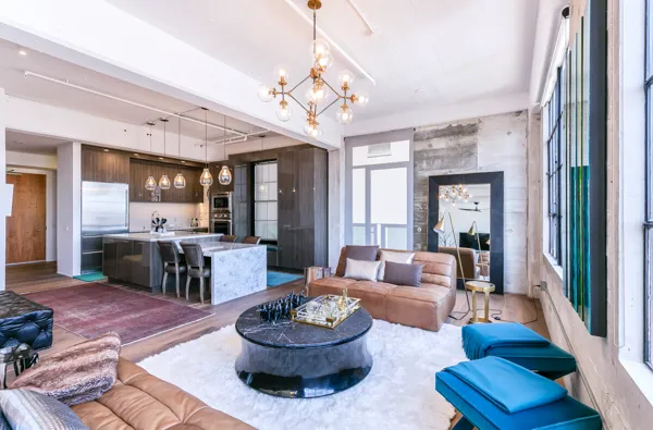 Upscale 1 Bedroom 2 Bath with Views in SOMA
