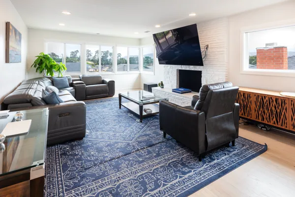 Modern 3-Bedroom, 2-Bath Home in avalon with Designer Upgrades & Smart Home Feature