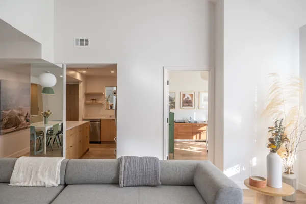 3 Bedroom 3 bath Situated in Prominent and Core Location