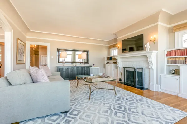 pacific heights homes.jpg