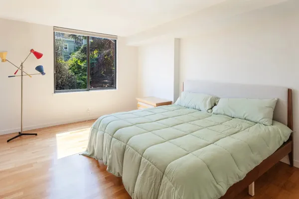 13-101-Lombard-608W-San-Francisco-1bed-web.webp