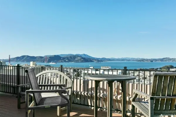 1105+Roof+Deck.webp