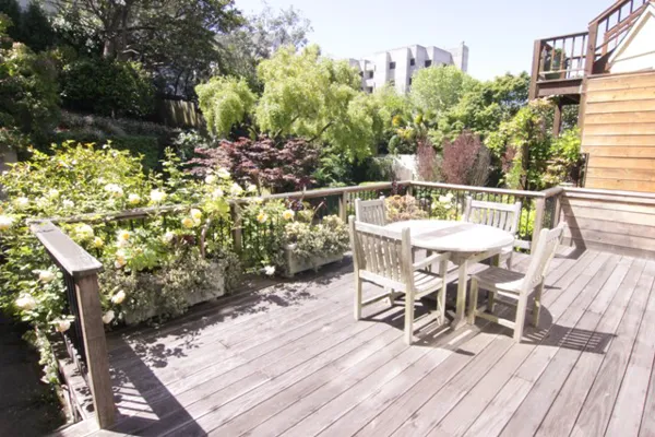 Bright Stunning And Comfortable home